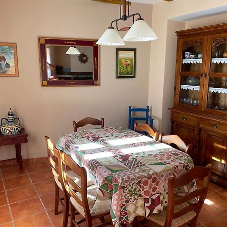 Casa Petra : Bonita Casa Rural En Yunquera エクステリア 写真